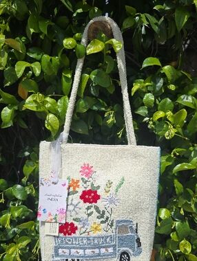 Cream Beaded Floral Bag with Flower Truck